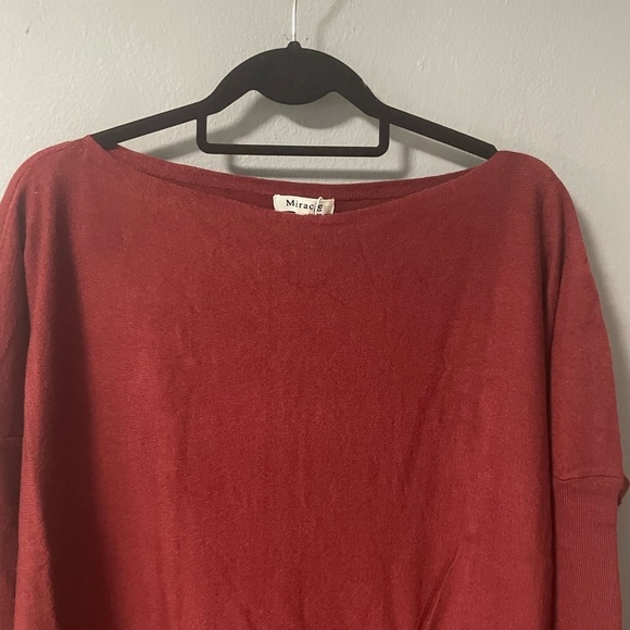 NWT Miracle thin knit ribbed fitted sleeves boat neck tunic in Burgundy.Size S/M - Picture 2 of 6